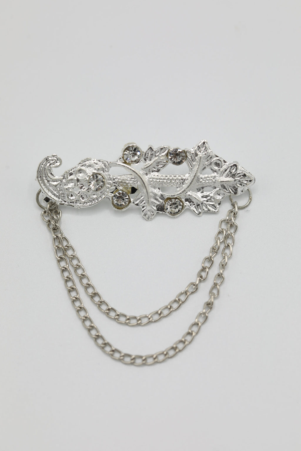 Regal Elegance: Men's Oxidized Silver Brooch for Jackets and Sherwanis