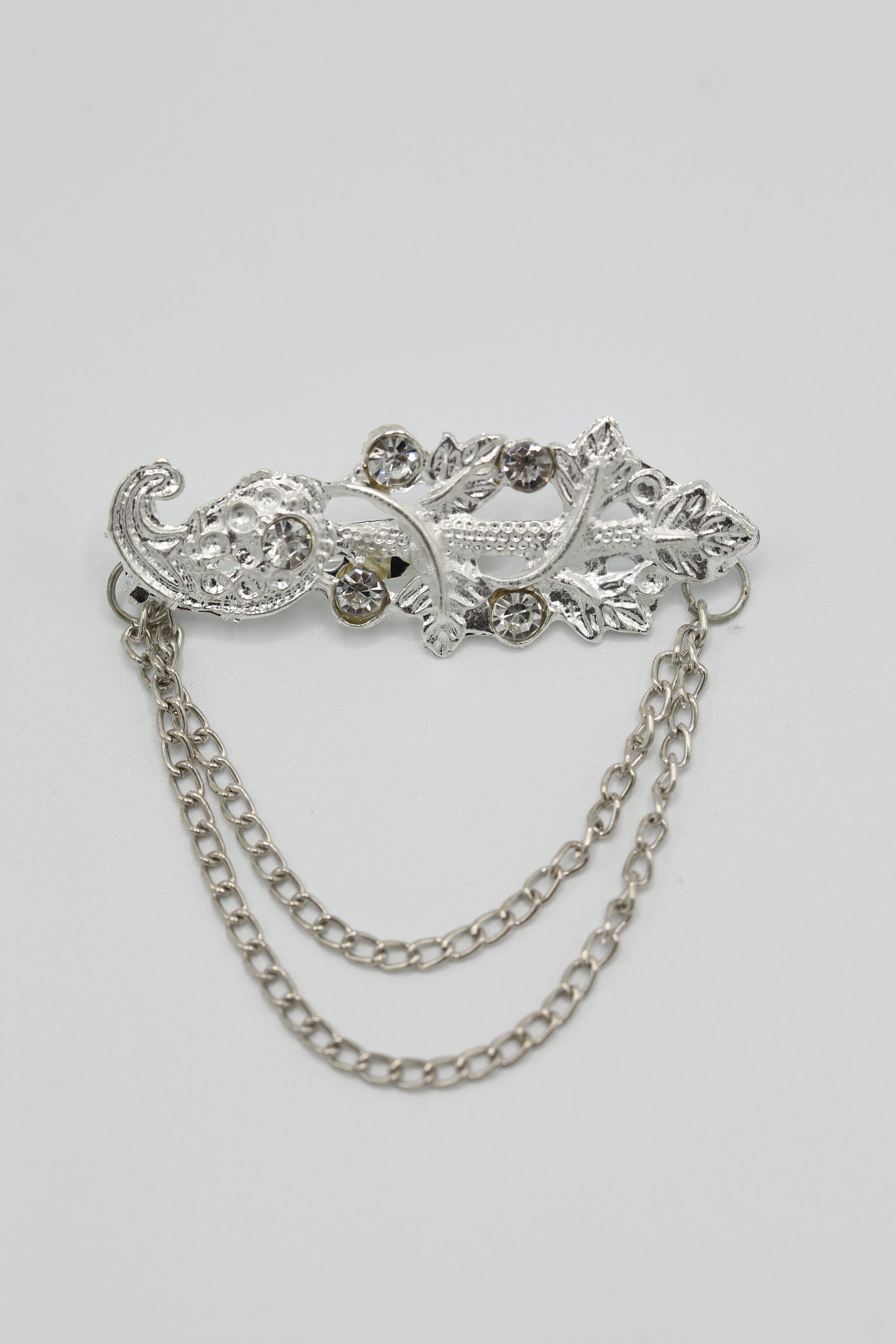 Regal Elegance: Men's Oxidized Silver Brooch for Jackets and Sherwanis